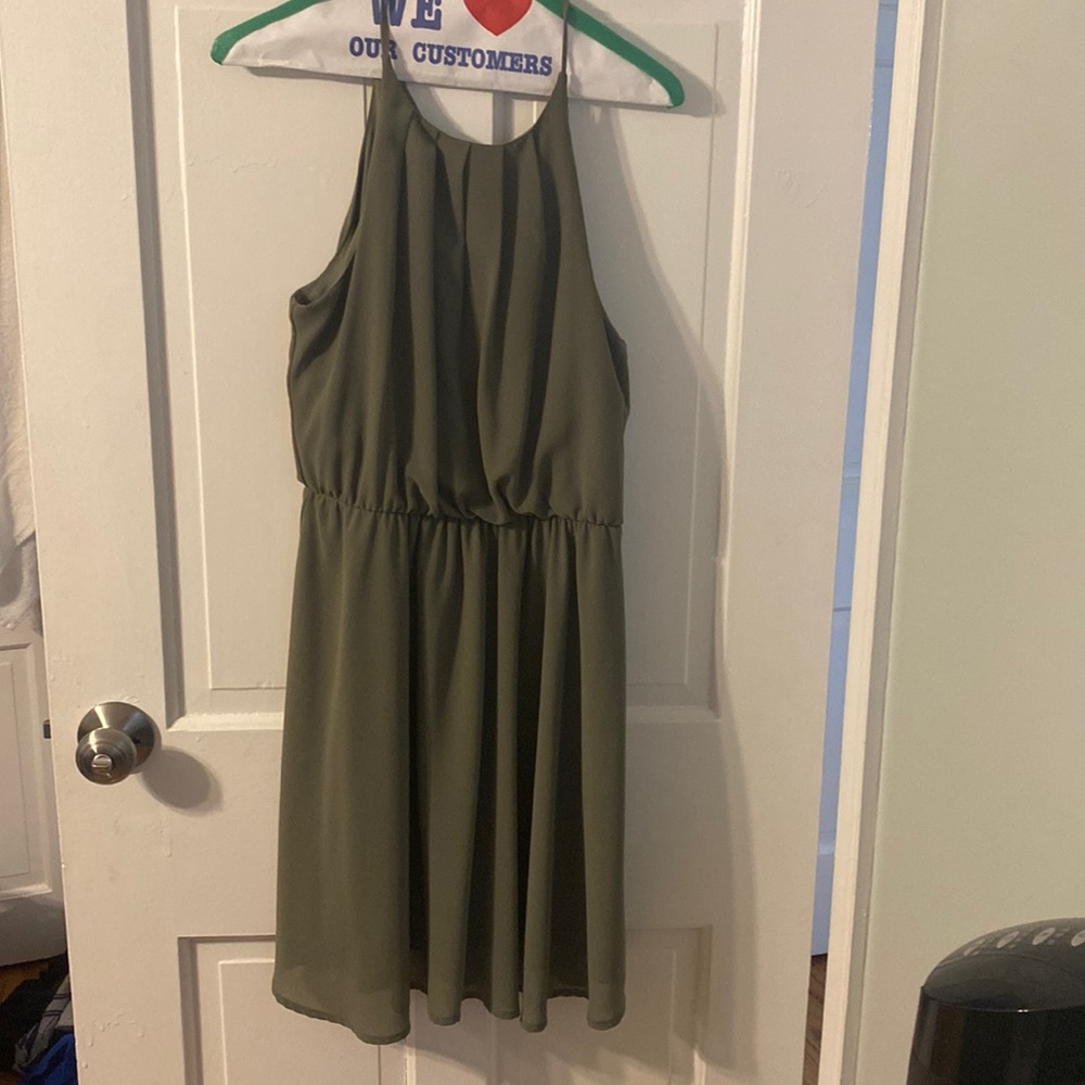 Sleeveless Francesca’s dress